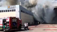 فیلم آتش سوزی مهیب در کارخانه تشک سازی/ ادامه تلاش برای اطفای حریق / در ترکیه رخ داد