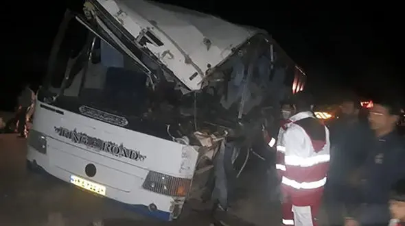 واژگونی مرگبار اتوبوس مسافربری در سیستان و بلوچستان