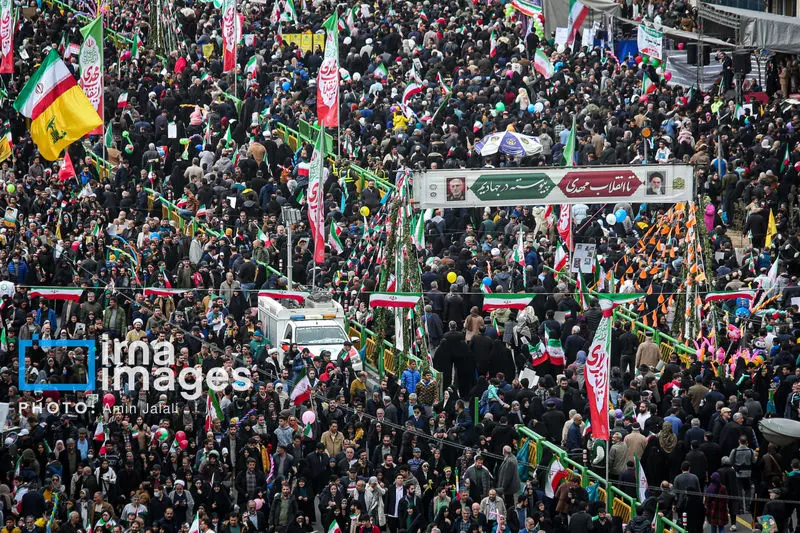 حضور مردم ایران در راهپیماتیی 22 بهمن 1404