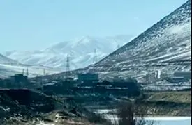 دریاچه کوکبیه شازند/ یک معدن در دل طبیعت مرکزی ایران + فیلم