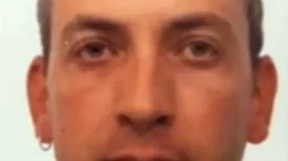 خودکشی مرد بعد از قتل همسر و دوقلوهای بانمکش + عکس