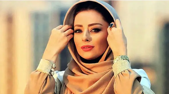 لباس ملکه ای نفیسه روشن در تولدش ! / کلا طلاکوب و میلیاردی !