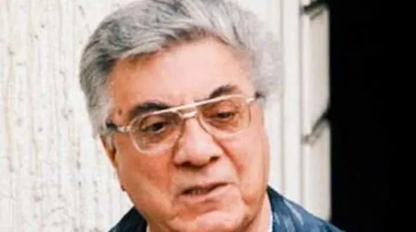 دانلود آهنگ باشکوه گلپا  / چه دردی داری ...