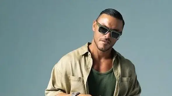 دانلود آهنگ جدید «لب و دهن» از آرمین زارعی+متن /منو واسه رویات میخواستی فک میکردی من بال پروازم