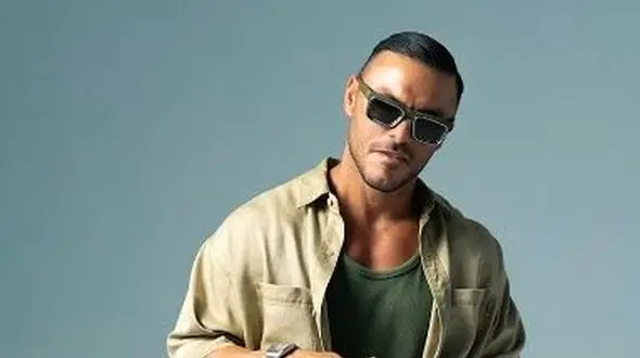 دانلود آهنگ جدید «لب و دهن» از آرمین زارعی+متن /منو واسه رویات میخواستی فک میکردی من بال پروازم