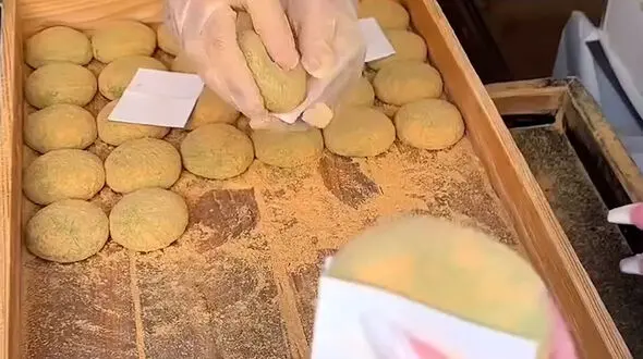 موچی شیرینی مخصوص سال نو ژاپنی