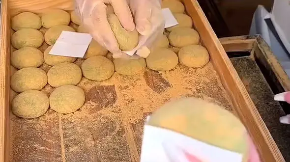 موچی شیرینی مخصوص سال نو ژاپنی