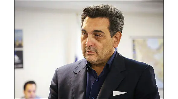 شهرداری به تنهایی نمی تواند تصمیم به تعطیلی مترو و اتوبوسرانی بگیرد / میوه و تره بار فقط روز عید تعطیل است + فیلم 