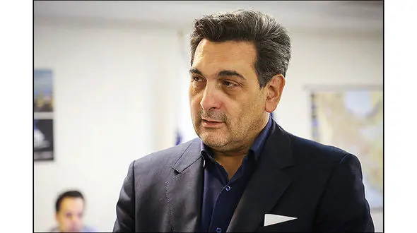 شهرداری به تنهایی نمی تواند تصمیم به تعطیلی مترو و اتوبوسرانی بگیرد / میوه و تره بار فقط روز عید تعطیل است + فیلم 