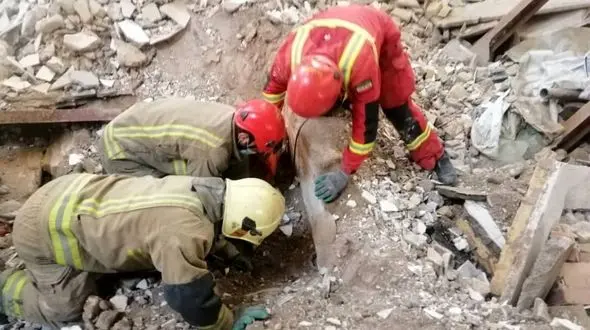 سقوط و مرگ کارگر ساختمانی حین تخریب ساختمان در نیشابور