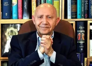 فیلم/ دکتر الهی قمشه ای: هر وقت دلتون از عالم گرفت فکر کردید که خدا کجاست که به ما کمک کنه کسی مراقب ما نیست این سوره رو بخونید معجزه میکنه/ پروردگار تو، تورو رها نکرده