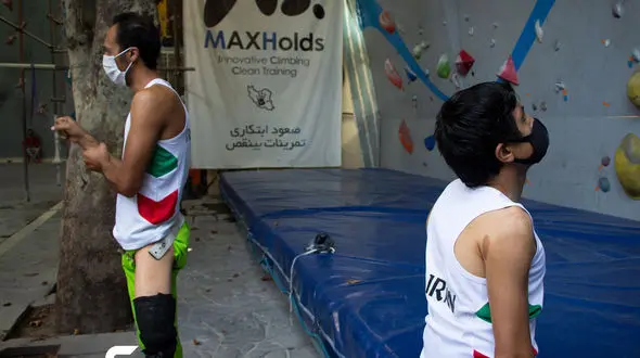 مردانی که سقوط نکردند + فیلم