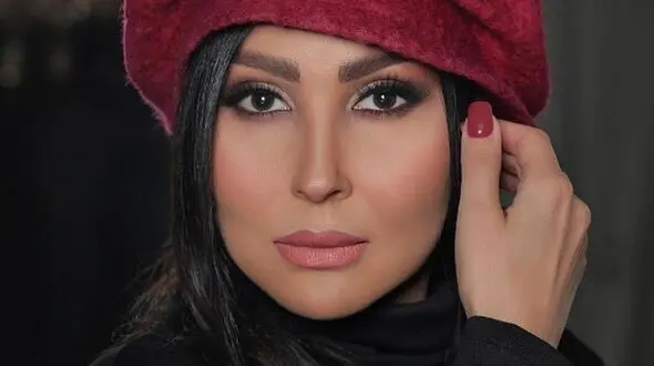 فیلم / پرستو صالحی مجری بازیگر عشق ابدی : خیلی دلیل دارم به ایران برگردم .../ مادرم  رو نباید .../ اینجا شرایط اقتصادیم داغونه  نمی تونم ...