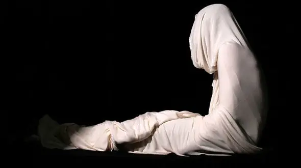 این افراد به طرز مسخره ای مردند ! + دلایل عجیب و غریب 