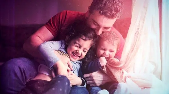 تنهایی های گم شده پدران مجرد / مردان بیوه چه مشکلاتی دارند ؟