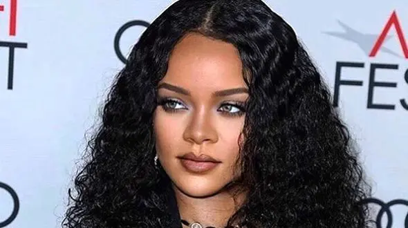 عکس خانوادگی و رونمایی از همسر و فرزند ریحانا برای اولین بار / چه خونواده قشنگی