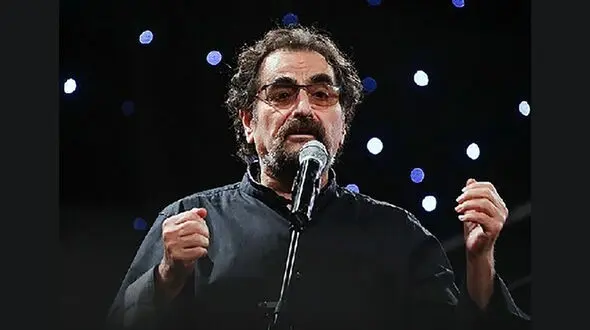 فیلم آوازخوانی باشکوه استاد شهرام ناظری در حافظیه / امیداوارم همیشه ایرانمون جاودان بماند