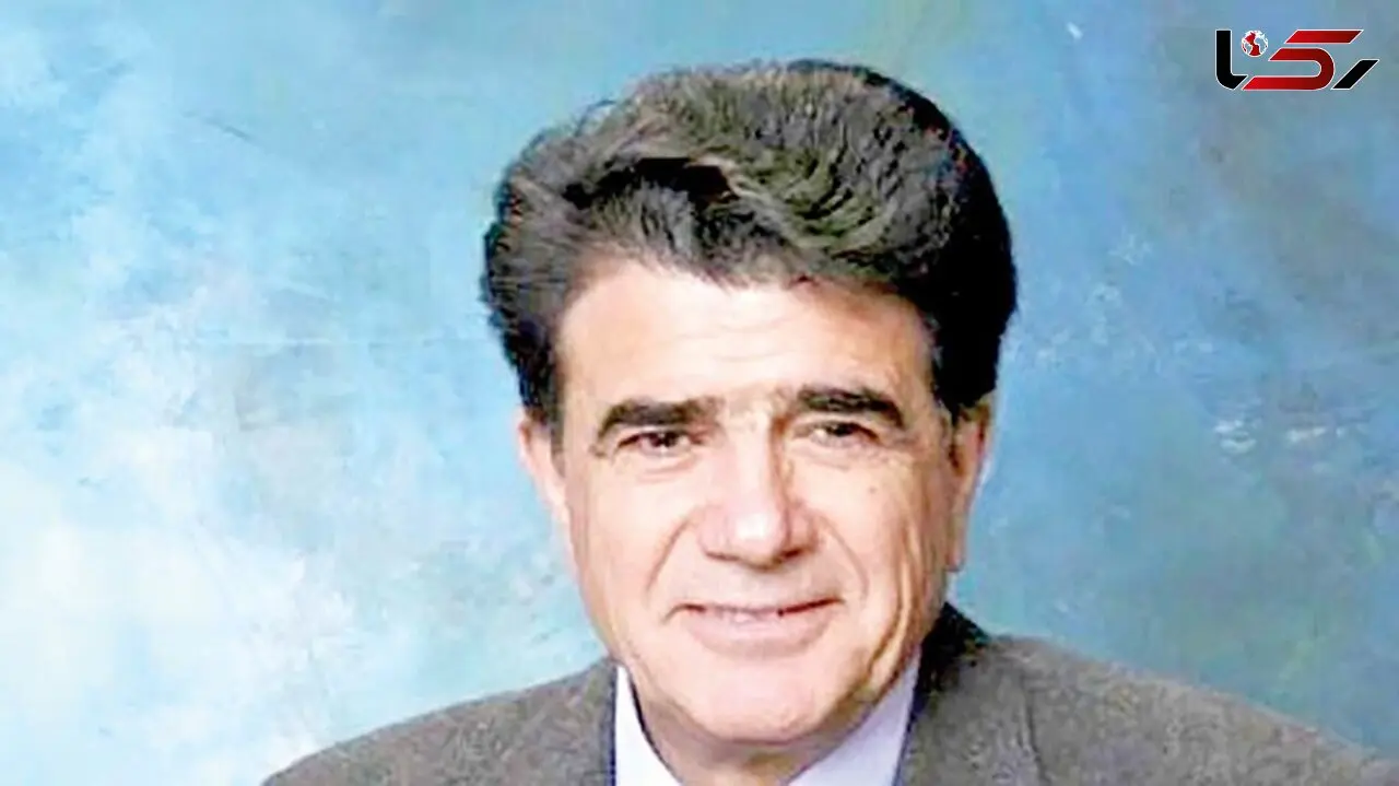 فیلم دیده نشده از آواز باشکوه و ماندگار محمدرضا شجریان در پارک بین مردم / روی زمین نشستن و واسه یه ملت با سوز آهنگ خوند !