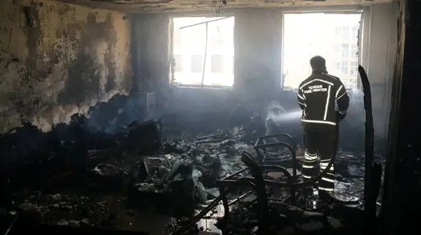 فیلم آتش سوزی صبحگاهی در مجتمع تجاری ستارخان + تصاویر