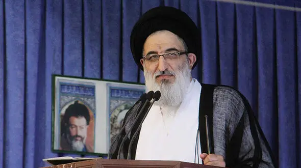 به اسم کربلا مرخصی می‌گیرند اما تصاویرشان از آنتالیا بیرون می‌آید !