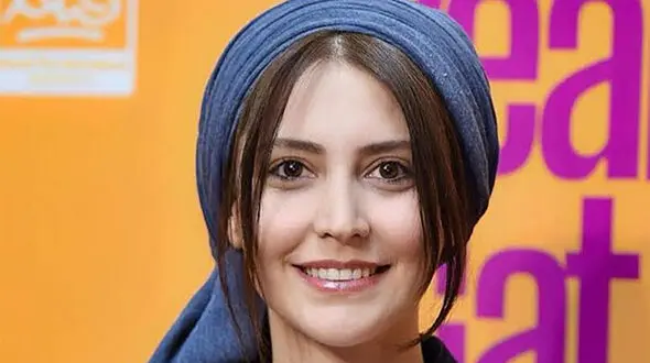 نگاهی به دکوراسیون لوکس خانه شبنم قربانی؛ از پیانو تا بالکن سرسبز و فرش های اصیل ایرانی