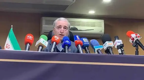 رئیس اتاق اصناف تهران: یکی از جبهه‌ های جنگی، اقتصادی است که دید عمیقی باید در آن داشته باشیم
