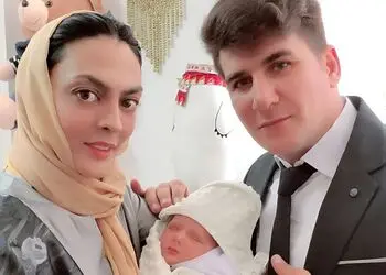 فیلم/ نگاهی به چیدمان منزل شیک شهربانو منصوریان، شیرزن ووشوکار ایرانی/از مبلمان مدرن و پرده اعیانی تا فرش آبی فیروزه‌ای
