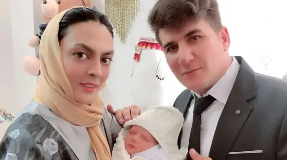 فیلم/ نگاهی به چیدمان منزل شیک شهربانو منصوریان، شیرزن ووشوکار ایرانی/از مبلمان مدرن و پرده اعیانی تا فرش آبی فیروزه‌ای