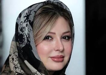 پریشونی و ژولیدگی نیوشا ضیغمی دخترش لنا رو بی حوصله و کلافه کرده....