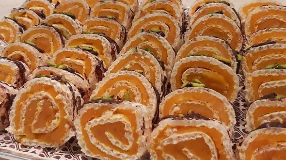 حلوای رولی گندم را امتحان کن / فیلم 