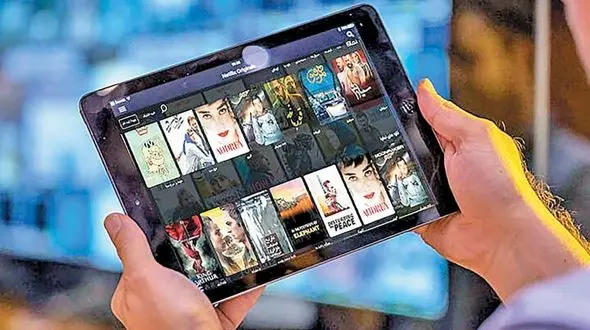 عمر تلویزیون تمام است مگر اینکه خودش را اصلاح کند/ ساترا دنبال عقب‌راندن پلتفرم‌های رقیب صدا و سیماست