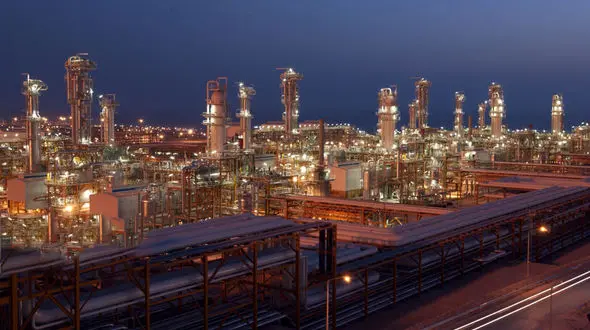 تامین برق و کمک به پایداری شبکه برق شهرستان در دستور کار شرکت پالایش نفت آبادان