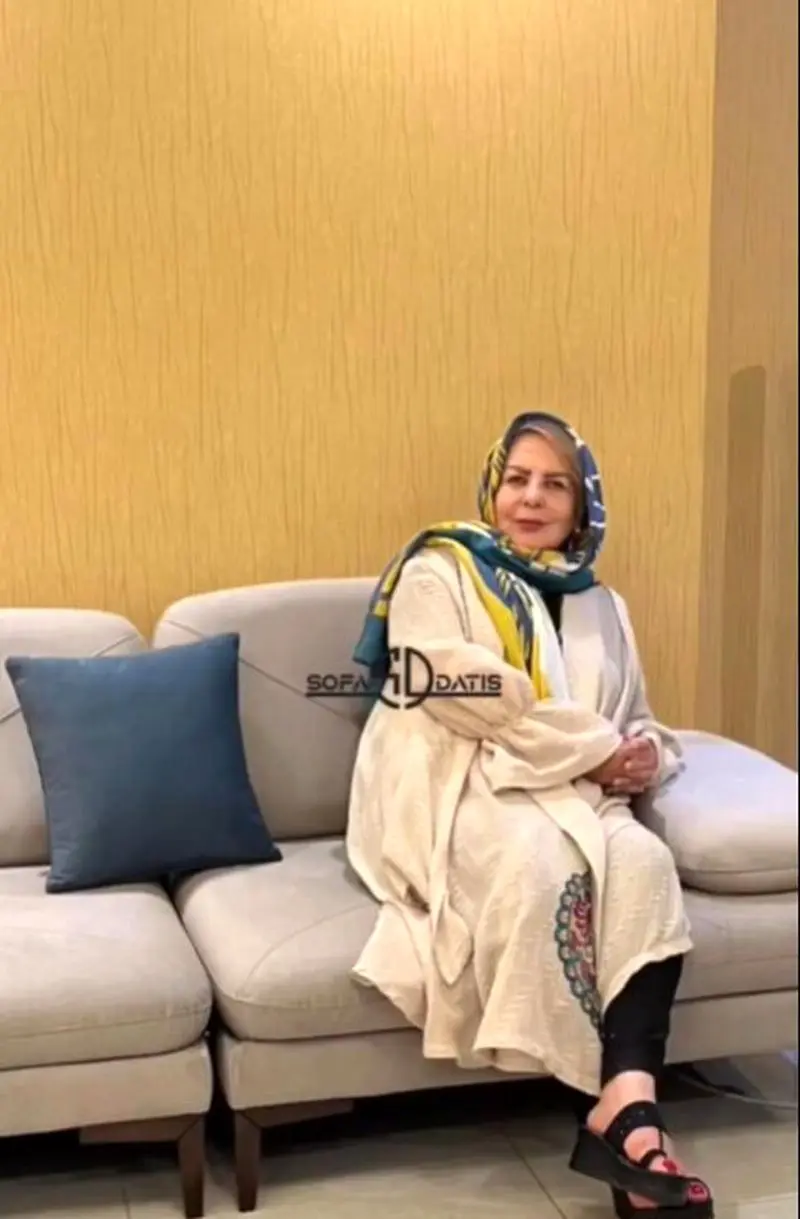 پوراندخت مهیمن