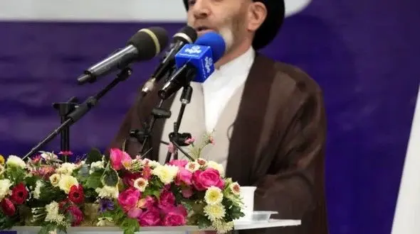 فیلم اولتیماتوم نماینده ولی فقیه در لرستان به استاندار جدید/ وعده‌ی رئیس مجلس در ارتباط با ساخت ‌5هزار مسکن در لرستان کذب بود