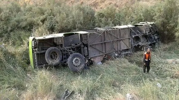 علت قطعی سقوط مرگبار اتوبوس به دره جاجرود مشخص نشده است 