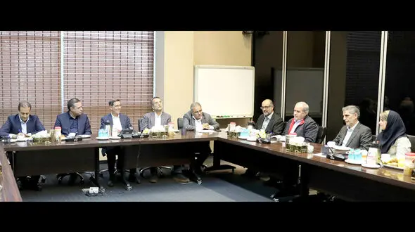 مشارکت راهبردی بانک صادرات ایران در «سازندگی نوین» و «جهاد اقتصادی»؛ تأمین مالی توسعه زیرساخت‌های انرژی با تمرکز بر نیروگاه‌های تجدیدپذیر