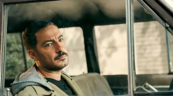 وقتی نوید محمدزاده شبیه نقی معمولی بود / عکس زیرخاکی از آقای بازیگر در 21 سالگی!