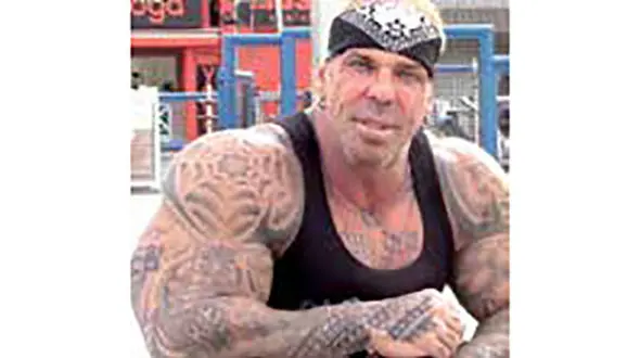 مرگ عجیب بدنساز سرشناس امریکایی