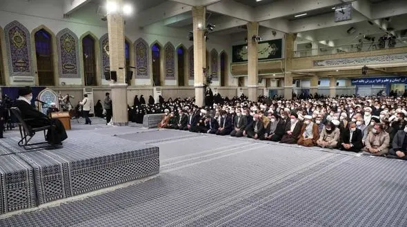 راه علاج واثرگذار بر ذهن جوان و نوجوان باتوم نیست بلکه تبیین و روشنگری است/ هدف اغتشاشات از بین بردن نقاط قوت کشور بود نه برطرف کردن ضعف‌ها