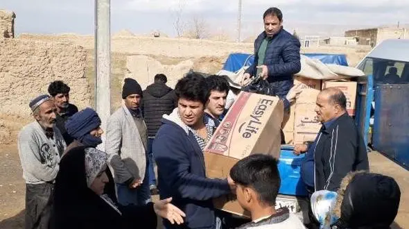 حرکت استثنایی نایب قهرمان کشتی جهان در روستا‌های مرزی ایران + عکس
