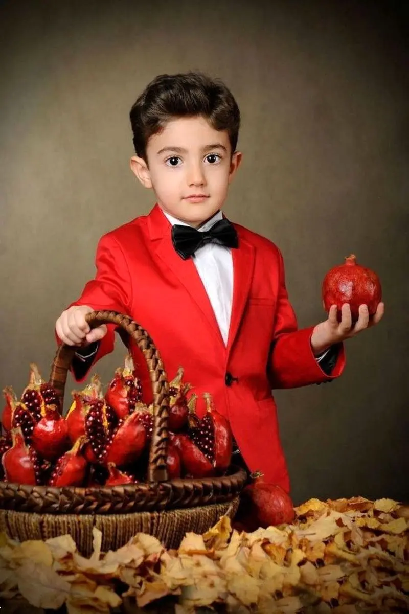 لباس یلدا کودک | لباس کودک یلدایی 1404 دخترانه و پسرانه قرمز و سبز مناسب عکاسی