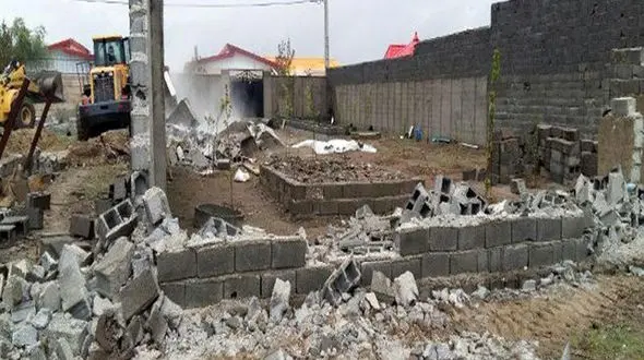 تخریب 150 هزار مترمربع تغییر کاربری‌ غیرمجاز اراضی کشاورزی شرق اصفهان