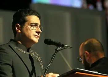 فیلم/ زیباترین آواز همایون شجریان با شعری از افشین یداللهی / شعری که هرگز نظیرش سروده نشد و صدایی که شما را شگفت زده می کند / دیگر چه فرقی می کند در خوان یک یا خوان هفت