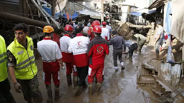 کشته های سیل تهران افزایش یافت / دقایقی پیش سومین جسد بیرون کشیده شد