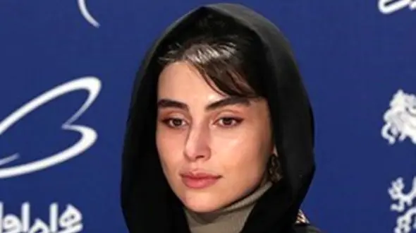 لاله مرزبان: ﻣﺎﺩﺭ ﻣﻦ ﺑﺪﺗﺮﯾﻦ ﻣﺎﺩﺭ ﺩﻧﯿﺎﺳﺖ، ﻫﯿﭻ ﻭﻗﺖ ﮐﺎﺭﻫﺎﯾﯽ ﺭﺍ ﮐﻪ ﻣﺎﺩﺭﺍﻥ ﻓﺪﺍﮐﺎﺭ ﻭ ﻣﻬﺮﺑﺎﻥ ﺍﻧﺠﺎﻡ ﻣﯿﺪﻫﻨﺪ , ﺍﻧﺠﺎﻡ ﻧﺪﺍﺩﻩ ﺍﺳﺖ