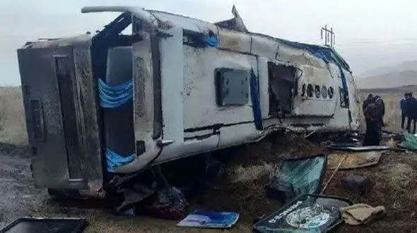 جزئیات جدید از تصادف اتوبوس دانشجویان سمنانی / راننده اعتیاد داشت!