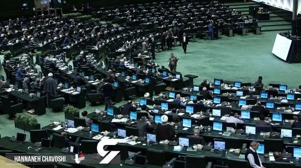 ورود مجلس به تغییر لایحه تعطیلات آخر هفته در دقیقه 90 / نمایندگان چه گفتند؟