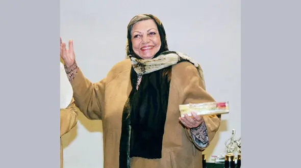 فیلمی کمتر دیده شده از تقدیر مادر و دختر ینمای ایران در پنجمین جشن حافظ+ فیلم