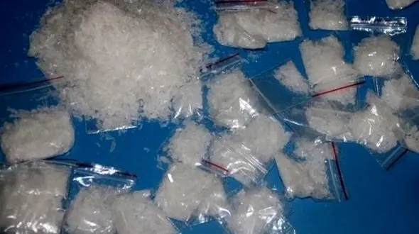 انهدام شبکه بزرگ قاچاق مواد مخدر در زنجان / 210 کیلو شیشه ضبط شد