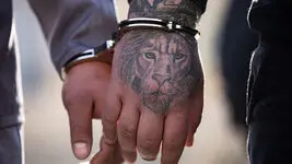 فیلم لحظه درگیری خونین قمه کشان پژو سوار در خیابان شریعتی تهران/ ماجرا چه بود؟